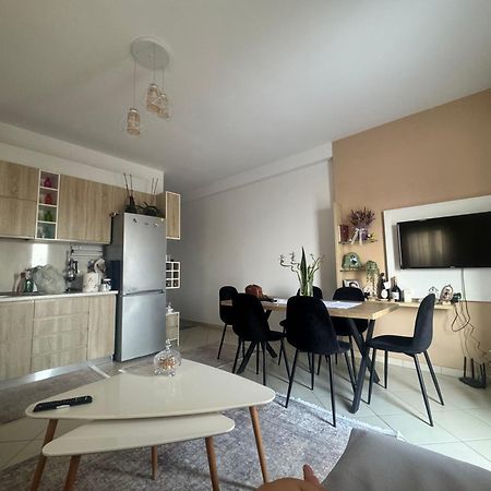 Julia Apartments Vlorë Εξωτερικό φωτογραφία