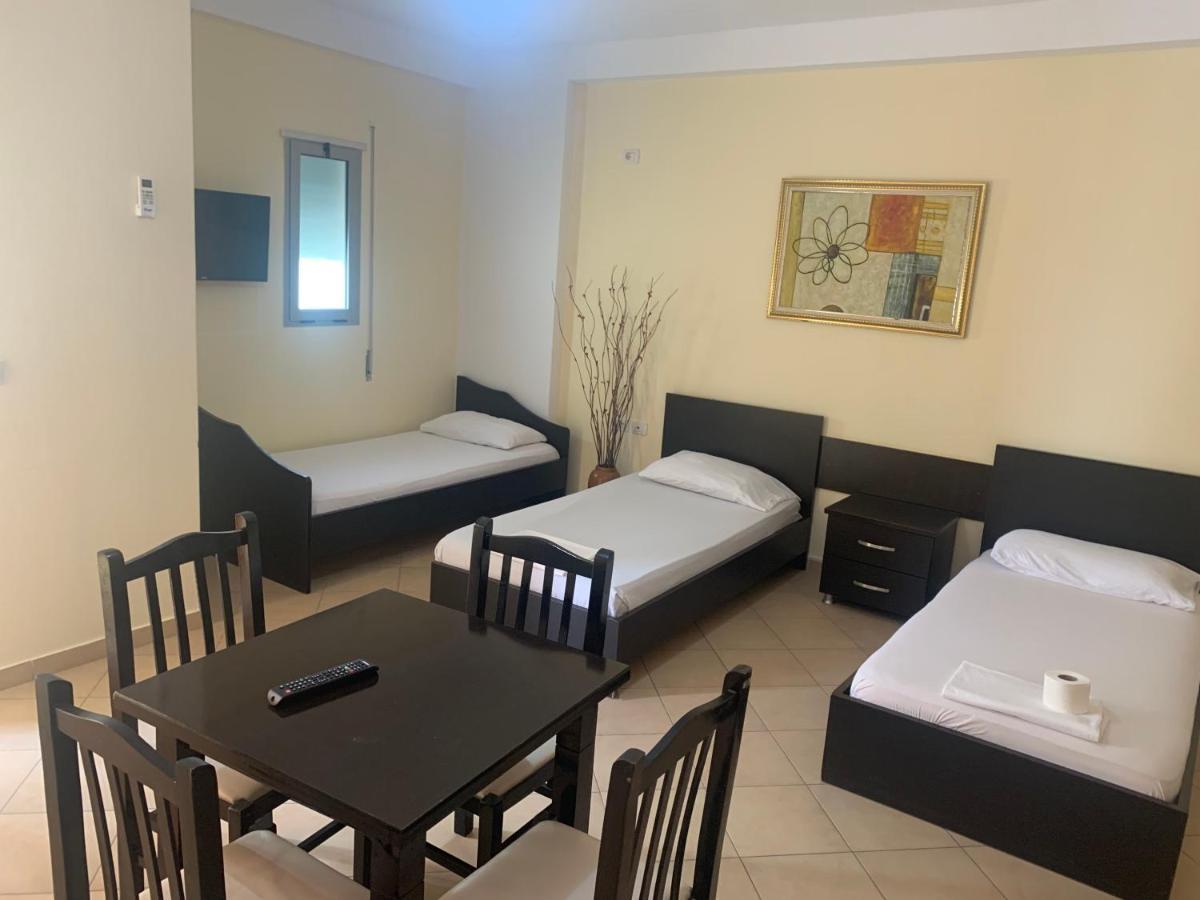 Julia Apartments Vlorë Εξωτερικό φωτογραφία
