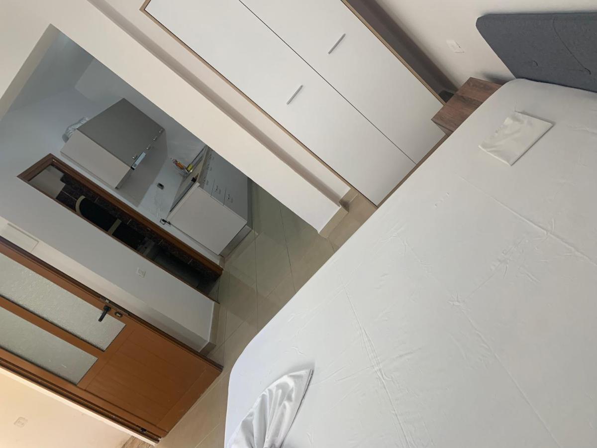 Julia Apartments Vlorë Εξωτερικό φωτογραφία
