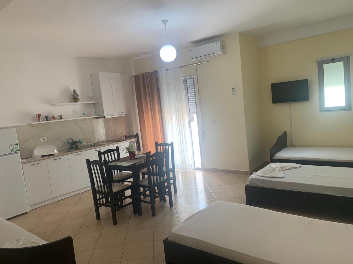 Julia Apartments Vlorë Εξωτερικό φωτογραφία