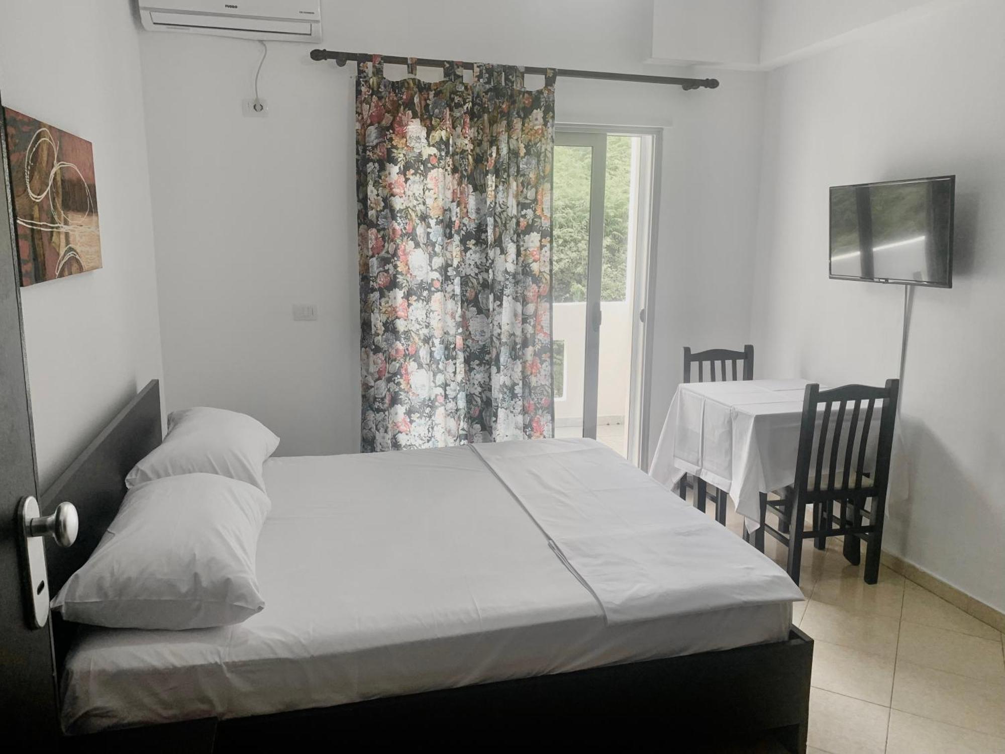 Julia Apartments Vlorë Εξωτερικό φωτογραφία