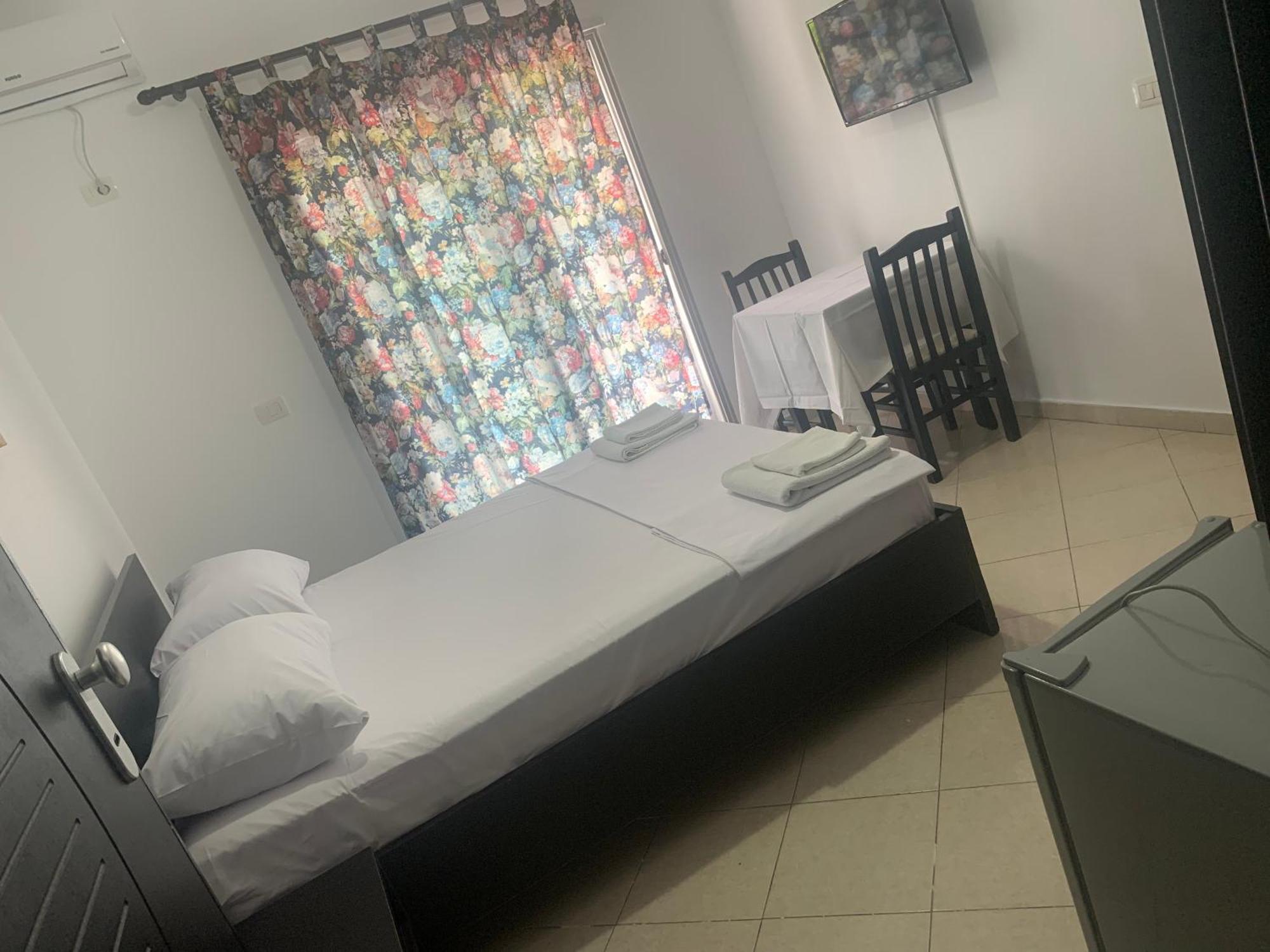 Julia Apartments Vlorë Εξωτερικό φωτογραφία